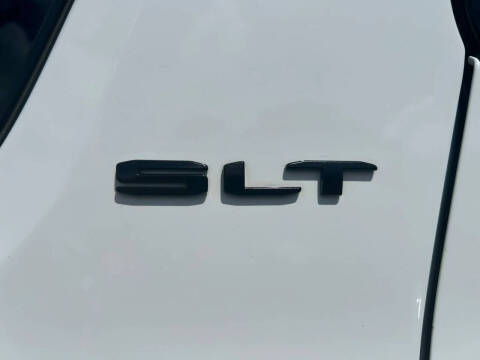 2021 GMC Acadia SLT