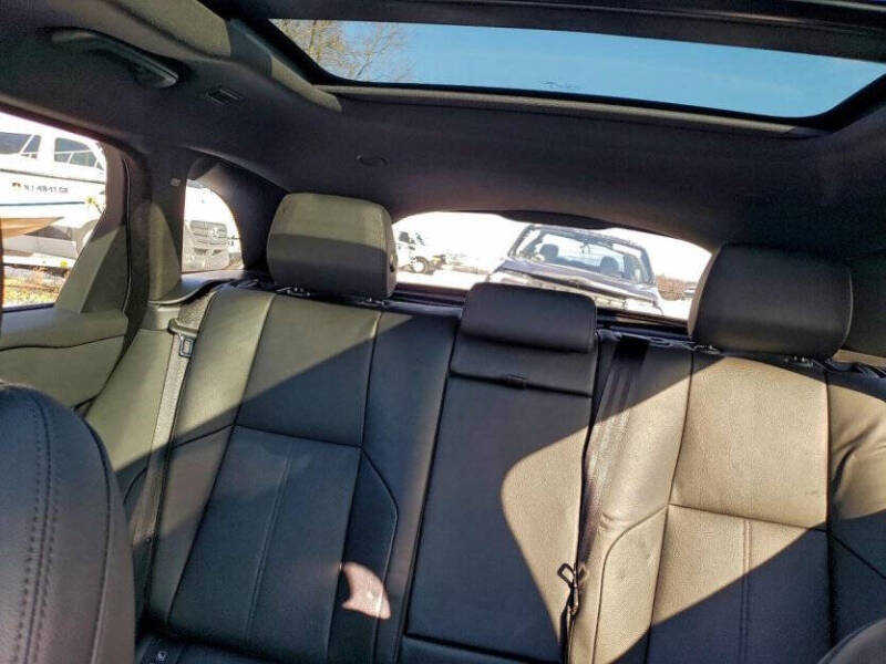 2025 Land Rover Range Rover Velar P250 Dynamic SE