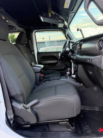 2020 Jeep Gladiator Sport