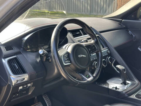 2020 Jaguar E-PACE P250 Checkered Flag Edition