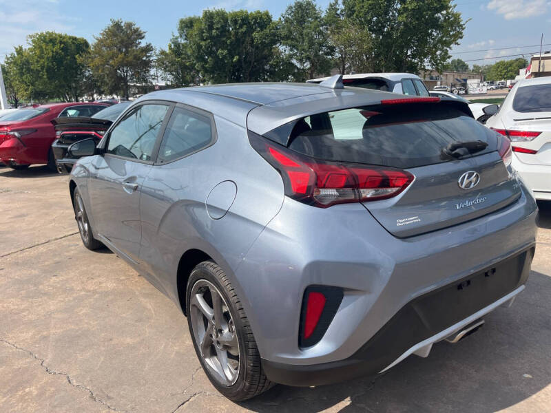 2019 Hyundai Veloster 2.0L