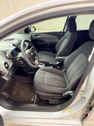 2014 Chevrolet Sonic LT Auto