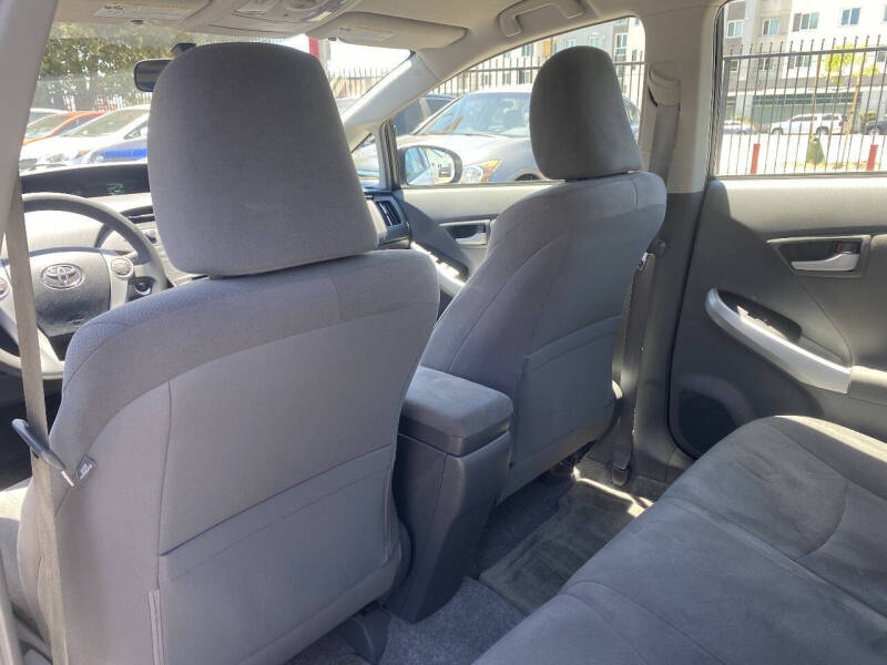 2010 Toyota Prius II