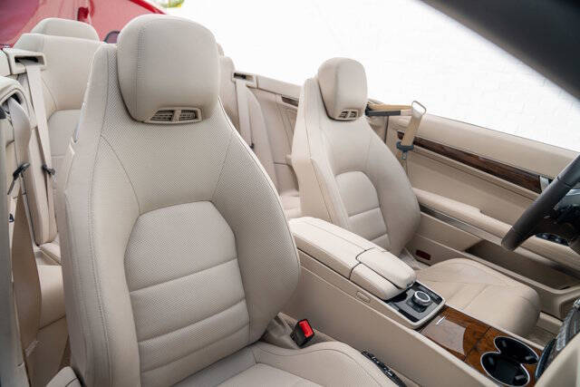 2016 Mercedes-Benz E-Class 34