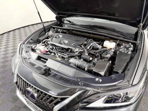 2022 Lexus ES 300h