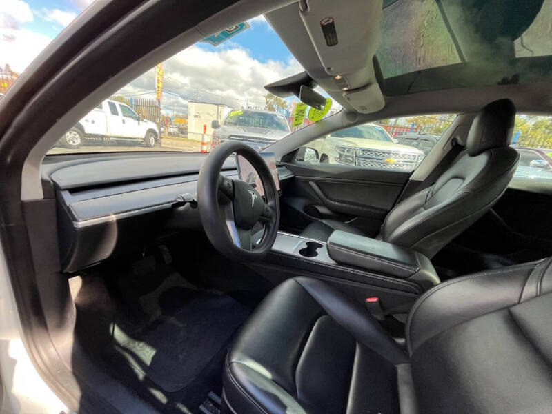 2021 Tesla Model 3 Standard Range Plus