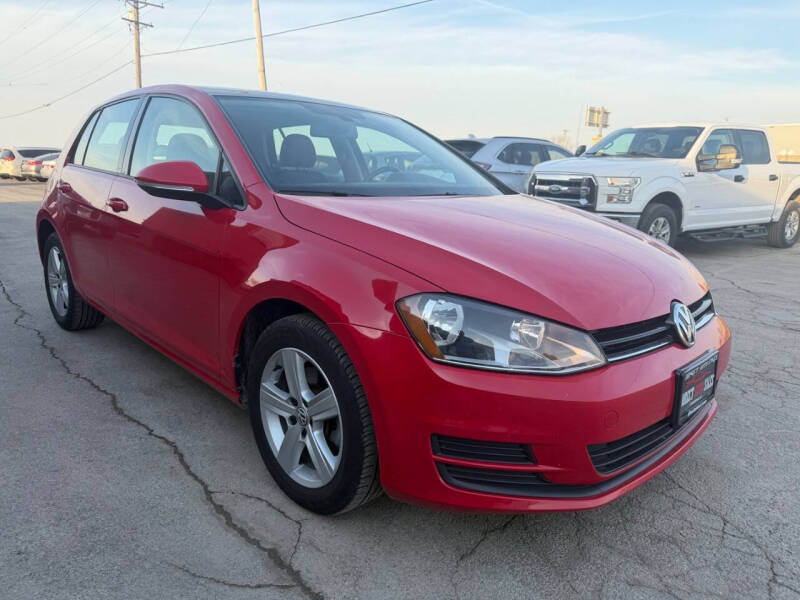 2017 Volkswagen Golf TSI S