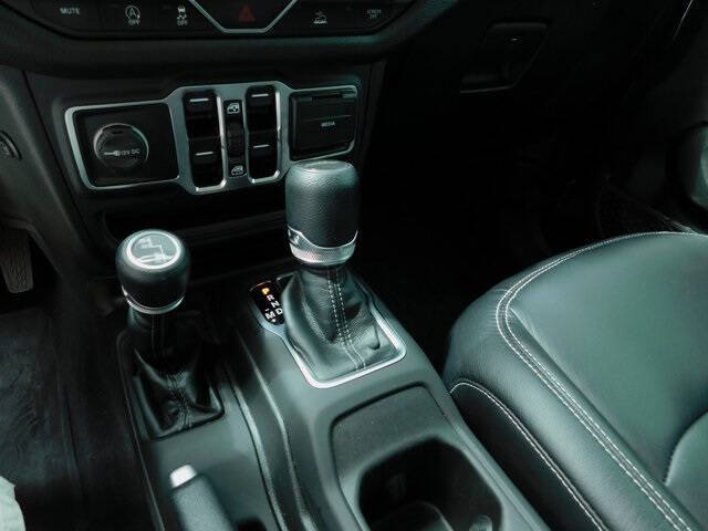 2024 Jeep Gladiator NightHawk