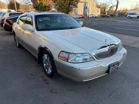 2007 Lincoln Town Car Signature Limited