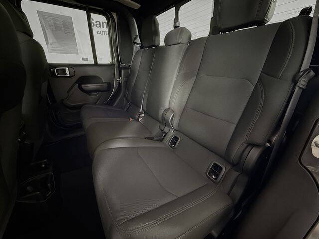 2023 Jeep Gladiator Sport