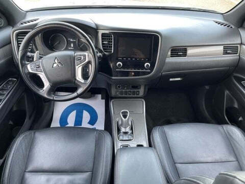 2022 Mitsubishi Outlander PHEV SEL