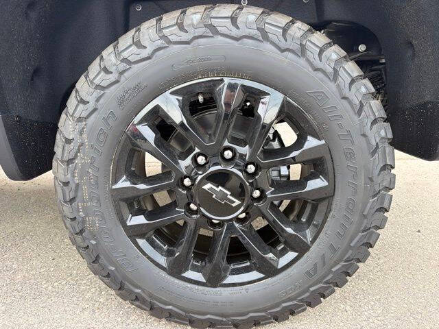 2026 Chevrolet Silverado 3500 HD LT - Photo 8