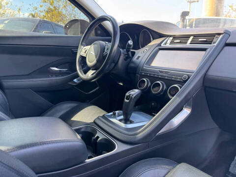 2018 Jaguar E-PACE P250 SE
