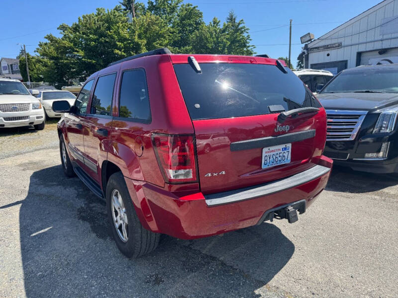 2005 Jeep Grand Cherokee Laredo