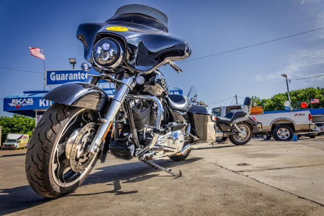 2011 Harley-Davidson FLHXI