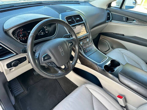 2017 Lincoln MKX Select