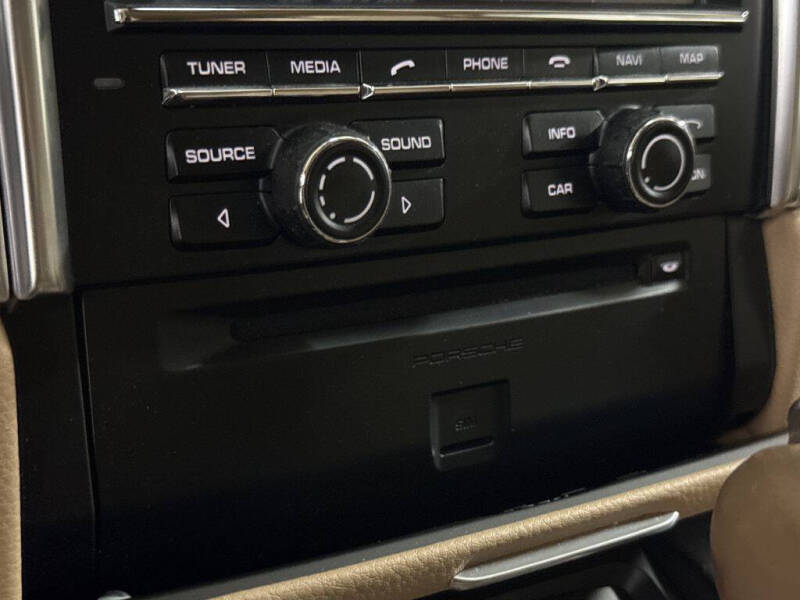 2015 Porsche Macan S