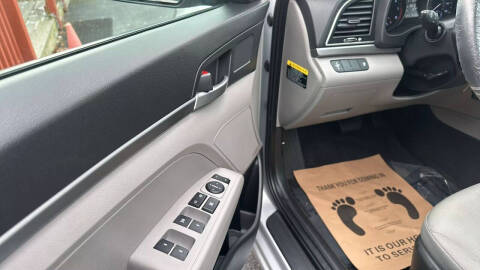 2017 Hyundai Elantra