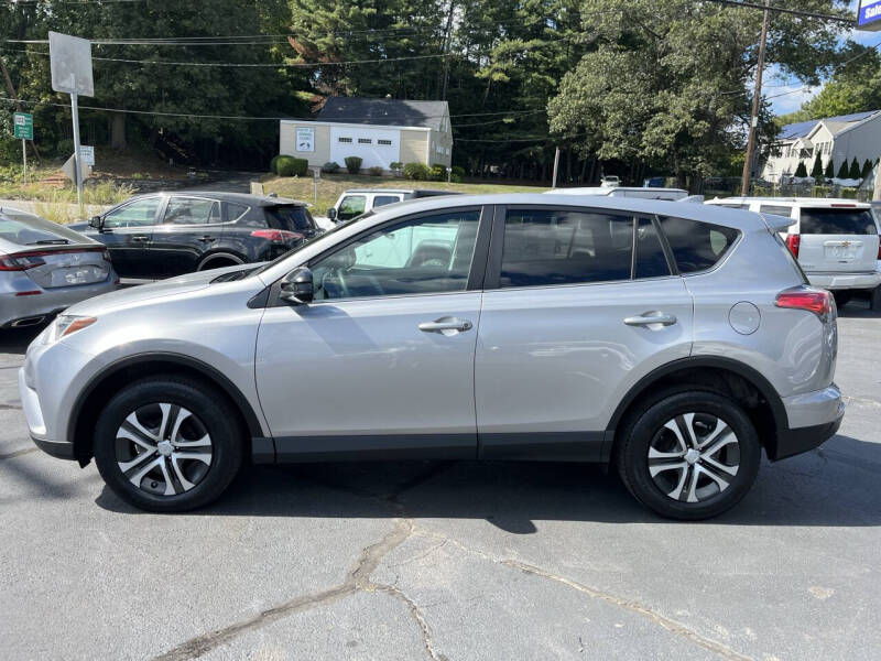 2017 Toyota RAV4 LE
