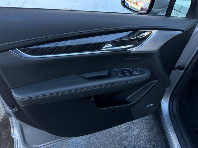 2025 Cadillac XT6 Premium Luxury