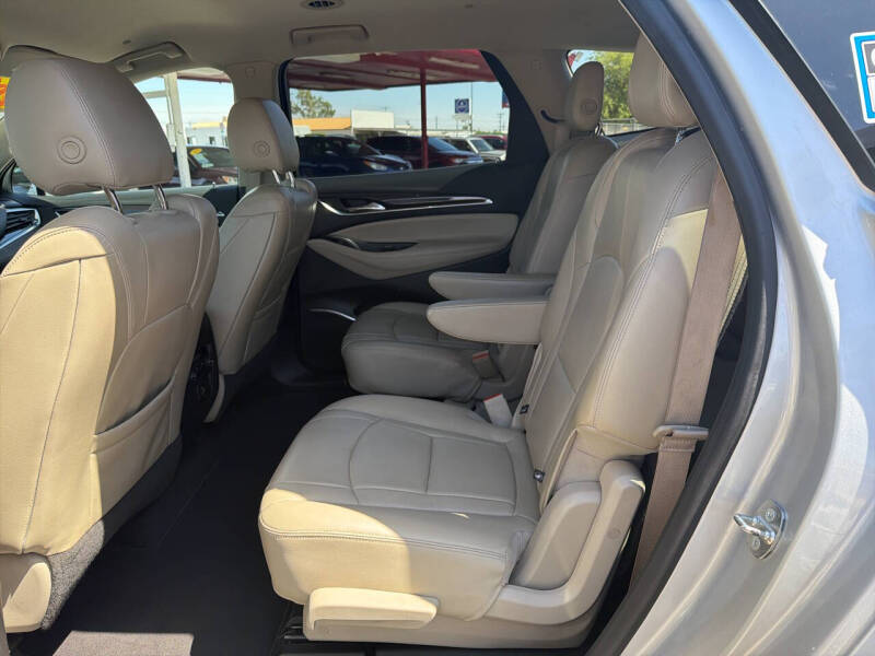 2018 Buick Enclave Essence