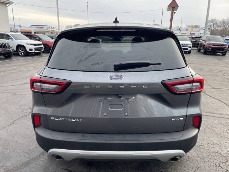 2024 Ford Escape Platinum