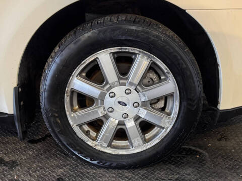 2009 Ford Taurus SEL