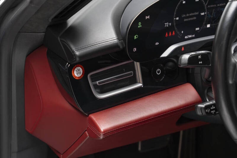 2020 Porsche Taycan Turbo