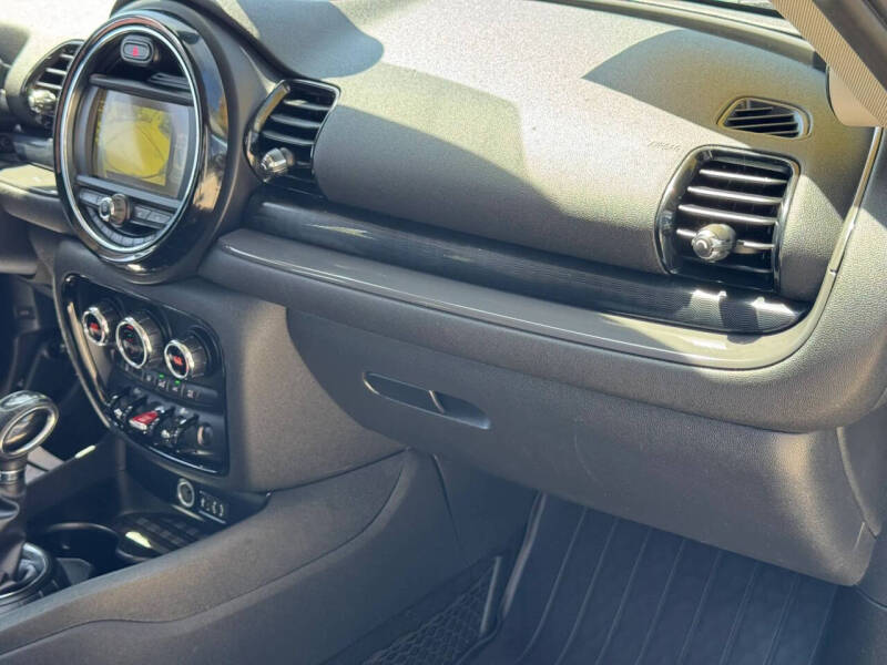 2017 MINI Clubman Cooper