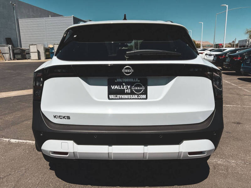 2026 Nissan Kicks SV