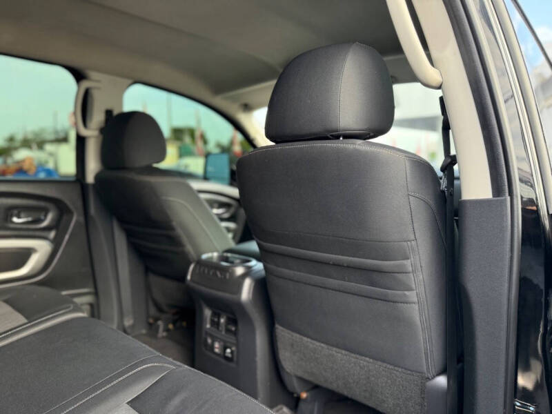 2018 Nissan Titan SV