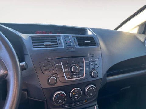 2013 Mazda MAZDA5 Sport