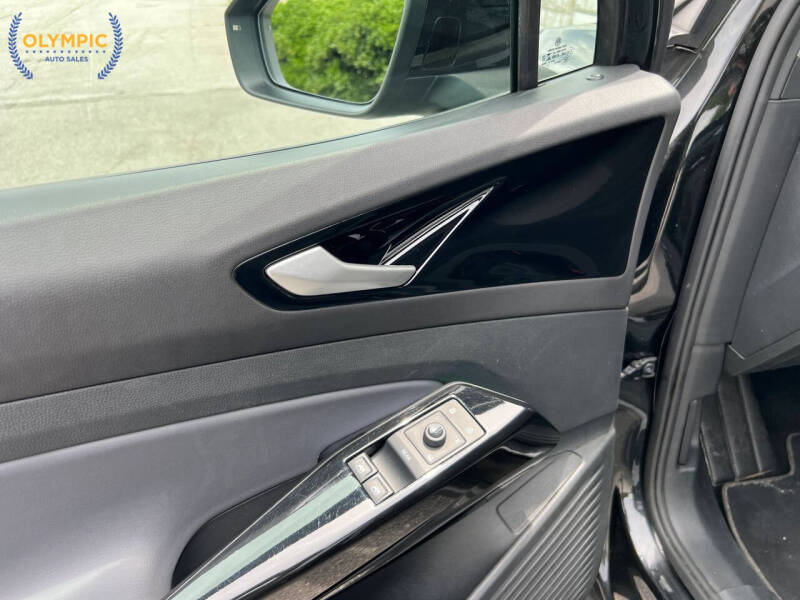 2021 Volkswagen ID.4 Pro