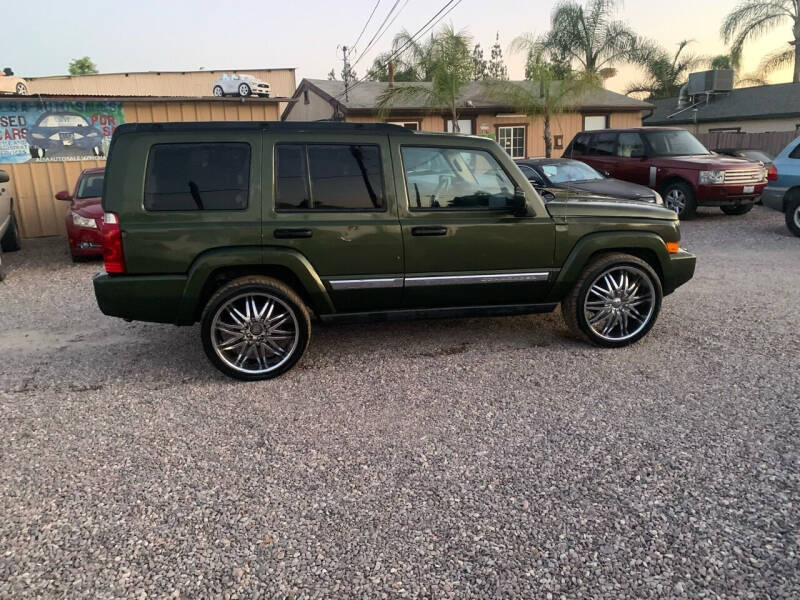 2006 Jeep Commander Base photo 4