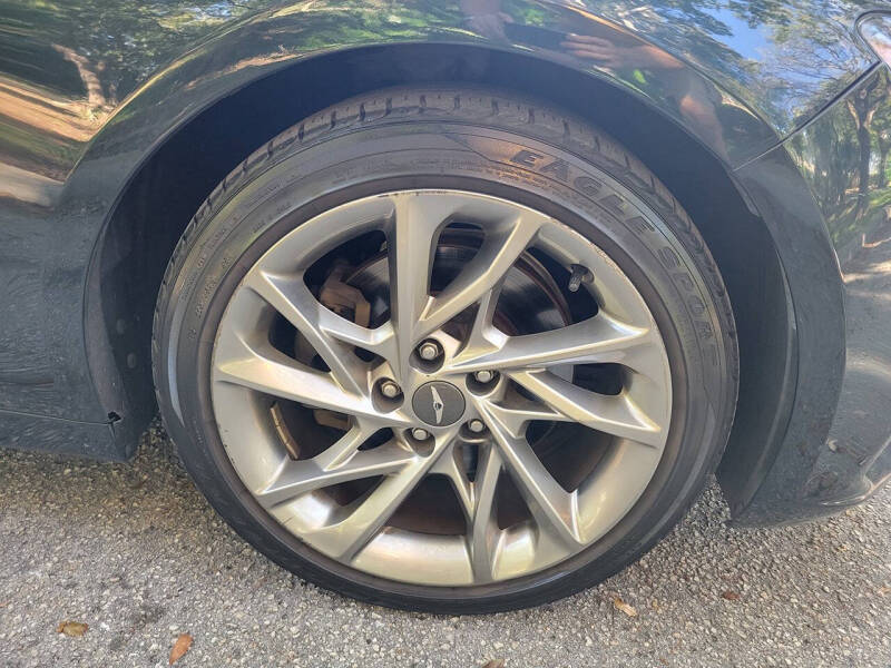 2022 Genesis G70 2.0T