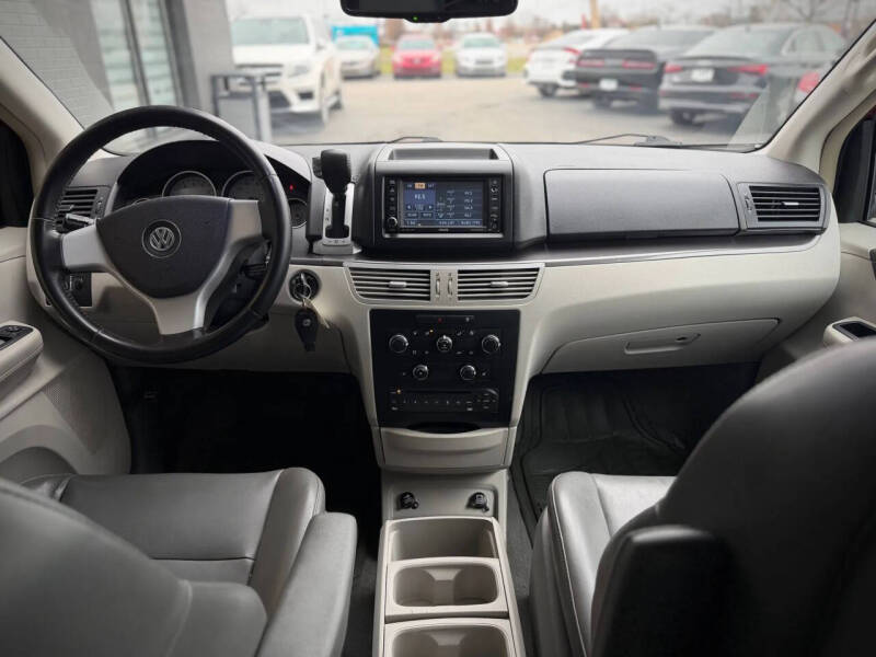 2010 Volkswagen Routan