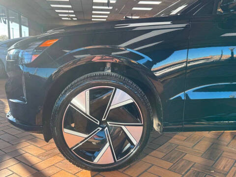 2025 Volvo EX90 Twin Plus 7P