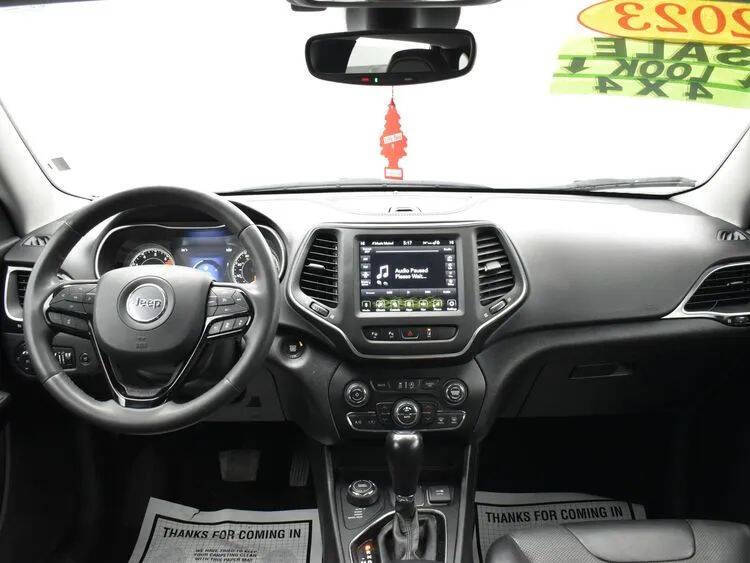 2023 Jeep Cherokee Altitude Lux