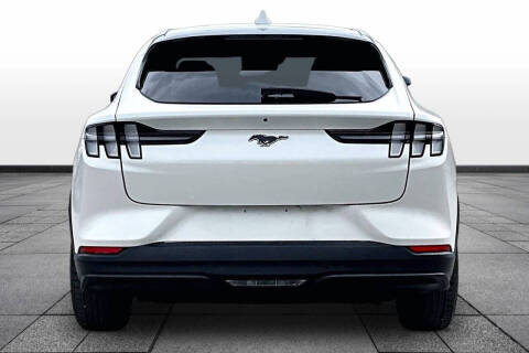 2022 Ford Mustang Mach-E Select
