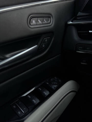 2023 Cadillac Escalade Sport