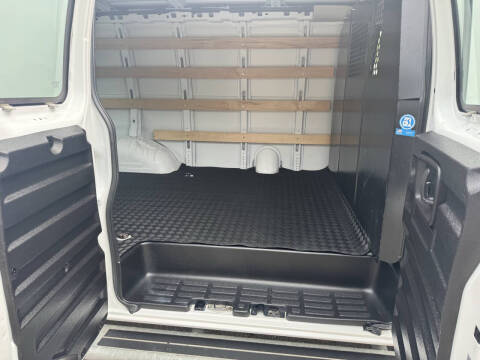 2024 Chevrolet Express 2500