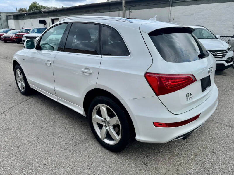 2011 Audi Q5 3.2 quattro Premium Plus