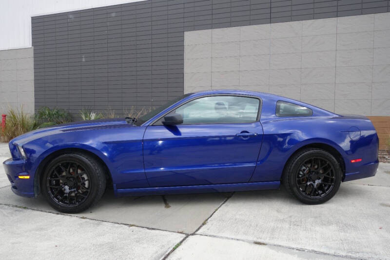 2014 Ford Mustang V6