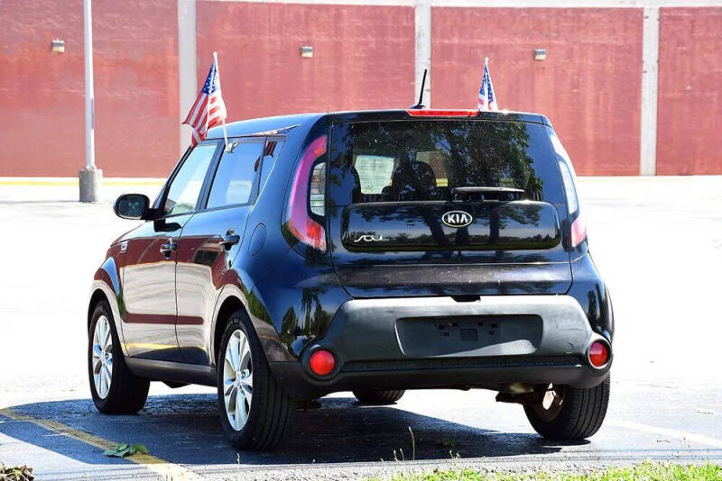2015 Kia Soul +