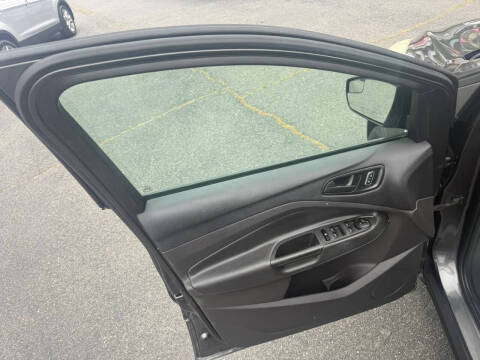 2015 Ford Escape S