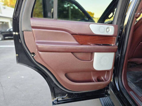 2018 Lincoln Navigator Black Label