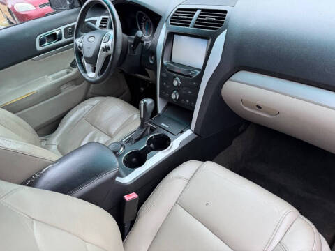 2014 Ford Explorer XLT