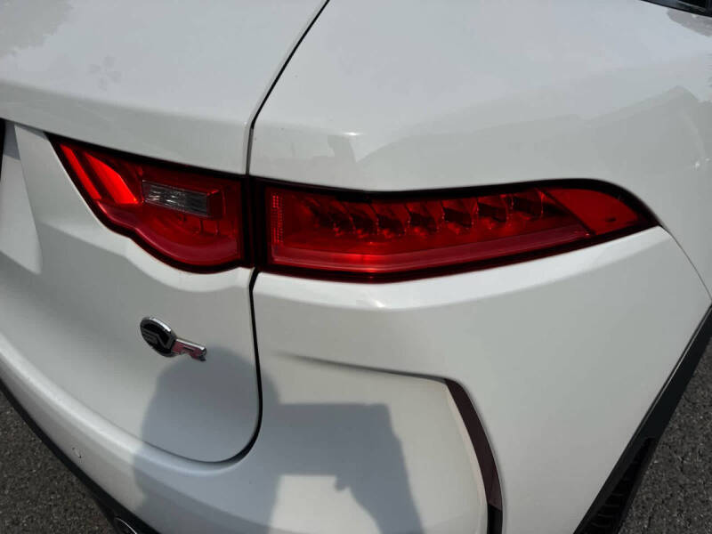 2020 Jaguar F-PACE SVR