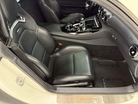 2017 Mercedes-Benz AMG GT