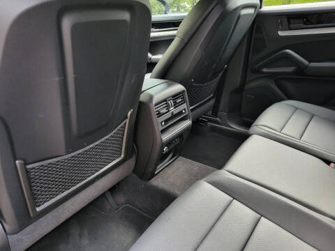 2024 Porsche Cayenne